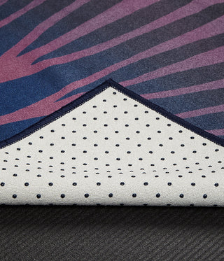Manduka Yogitoes® Hot Yoga Mat Towel