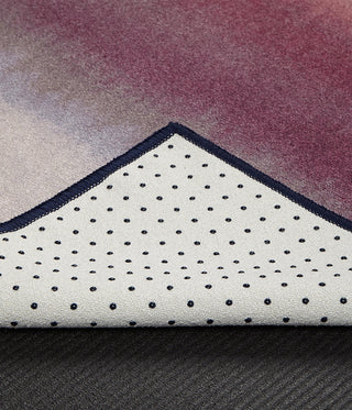 Manduka Yogitoes® Hot Yoga Mat Towel