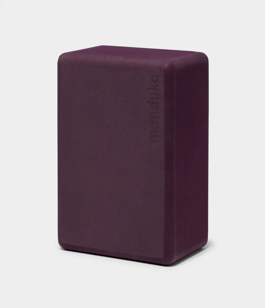 Manduka Recycled Foam Yoga Block – Elevate Athleisure