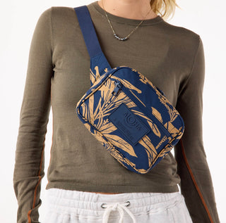 Aloha Collection Ti Leaf Keep It Light Hip Pack