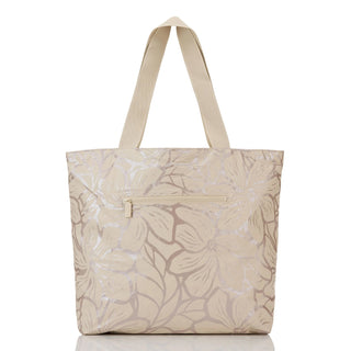 Aloha Collection Backyard Day Tripper