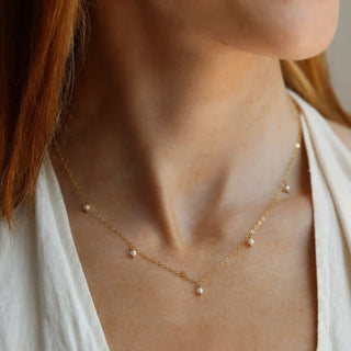 Token Jewelry Delicate Pearl Necklace