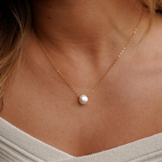 Token Jewelry Freshwater Pearl Necklace
