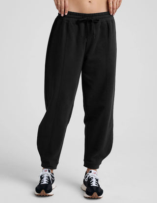 Beyond Yoga LuxeFleece Barrel Sweatpant - Seasonal