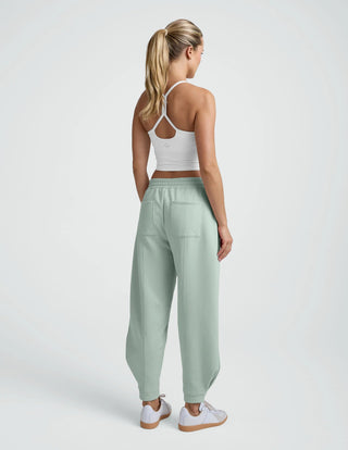 Beyond Yoga LuxeFleece Barrel Sweatpant - Seasonal