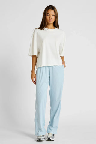 ALLFENIX Oversized Cropped Tee