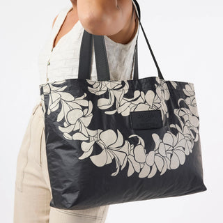 Aloha Collection Plumeria Lei Holo Holo