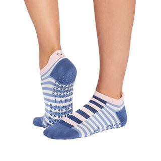 TAVI Grip Savvy Socks