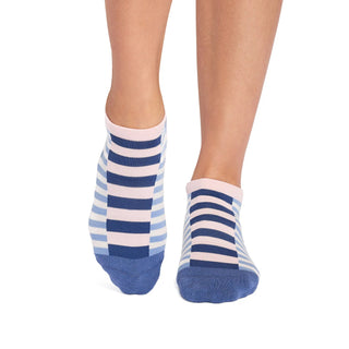 TAVI Grip Savvy Socks