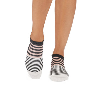 TAVI Grip Savvy Socks
