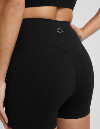 Beyond Yoga glowzone™ 4" Biker Short