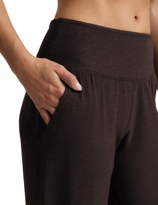 Beyond Yoga Mid-weight Midi Jogger